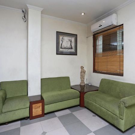 Oyo 3499 Tekarees Inn Лакнау Екстериор снимка